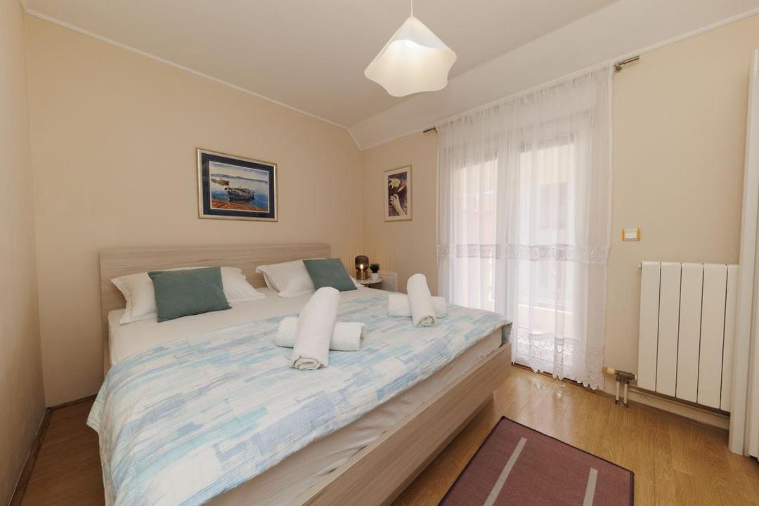 Apartments Mira Zadar Exterior photo