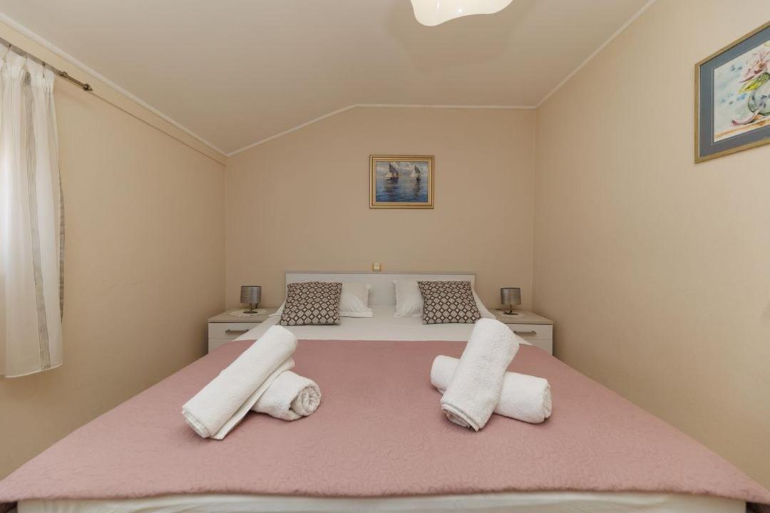 Apartments Mira Zadar Exterior photo