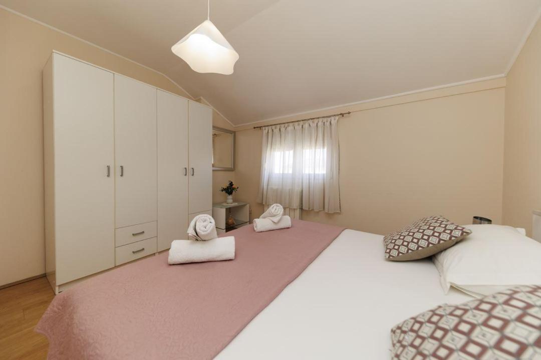 Apartments Mira Zadar Exterior photo
